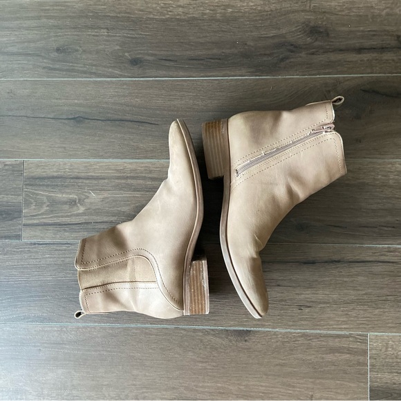 Sampson Bootie Naturalizer - Picture 3 of 5